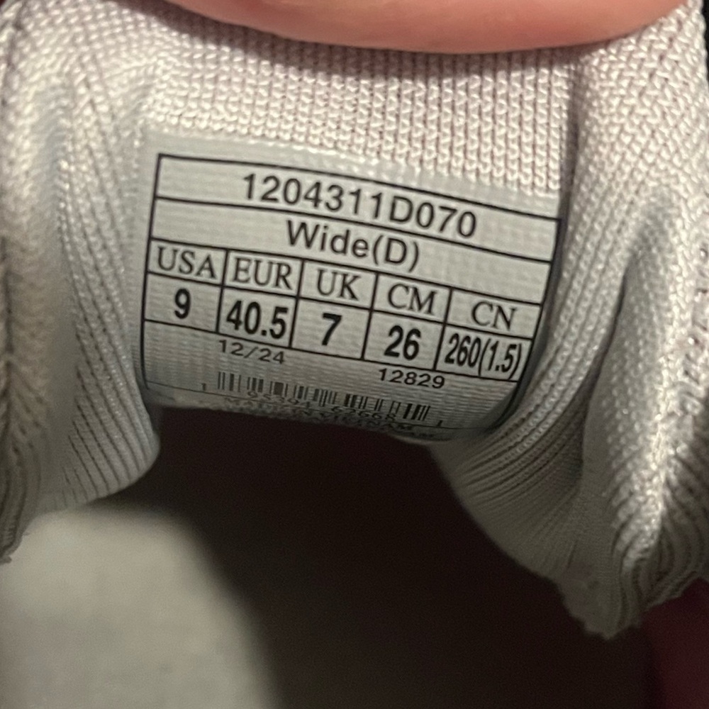 SUPER EUC!! 9 WIDE* Women’s GHOST 17 Brooks Running Shoes Size 9 WIDE* - Picture 13 of 14